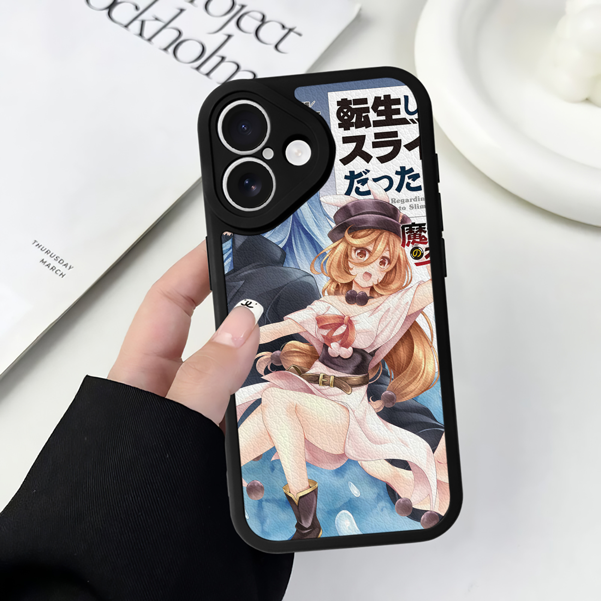 （画像用） 転スラ Regarding Reincarnated to Slime 【iPhone 16シリーズ対応】シリコンスマホケース（レザー調） 材質：シリコン